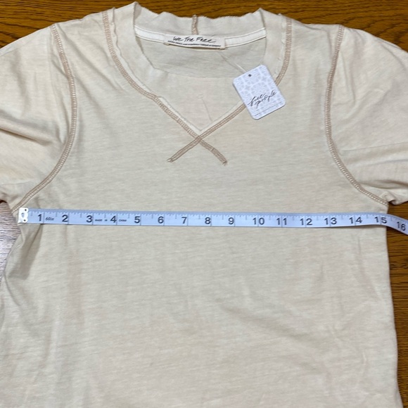 NWT We The Free T Shirt Size XS Cream with Tan Stitching Clover Top 3/4 Sleeve - Picture 4 of 12